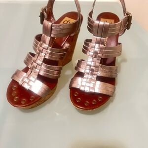 Dolce vita foil/chrome wedge. New without box.